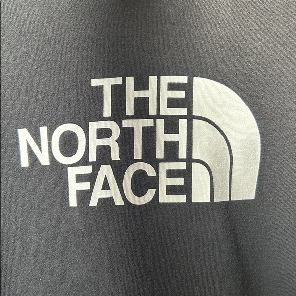 Black Ladies The North Face Sweatshirt with Hood - Picture 2 of 8